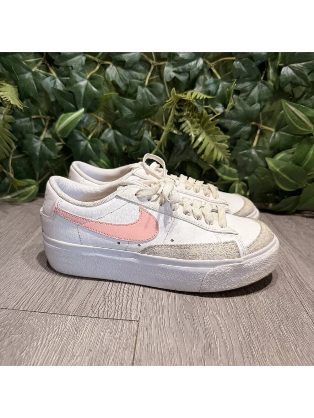 Nike Blazer Low Platform Shoes Womens Sz 6 White Pink Athletic Trainers Sneakers